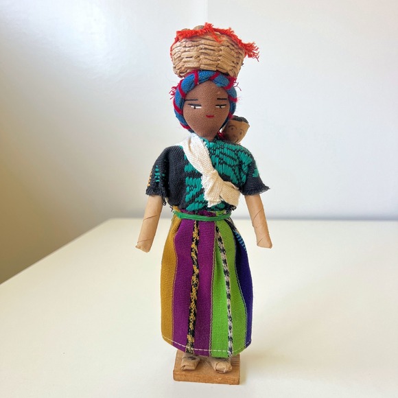 Unbranded / Handmade Other - Vintage Guatemalan Folk Art Mother Baby Doll Basket Handmade 9.5"